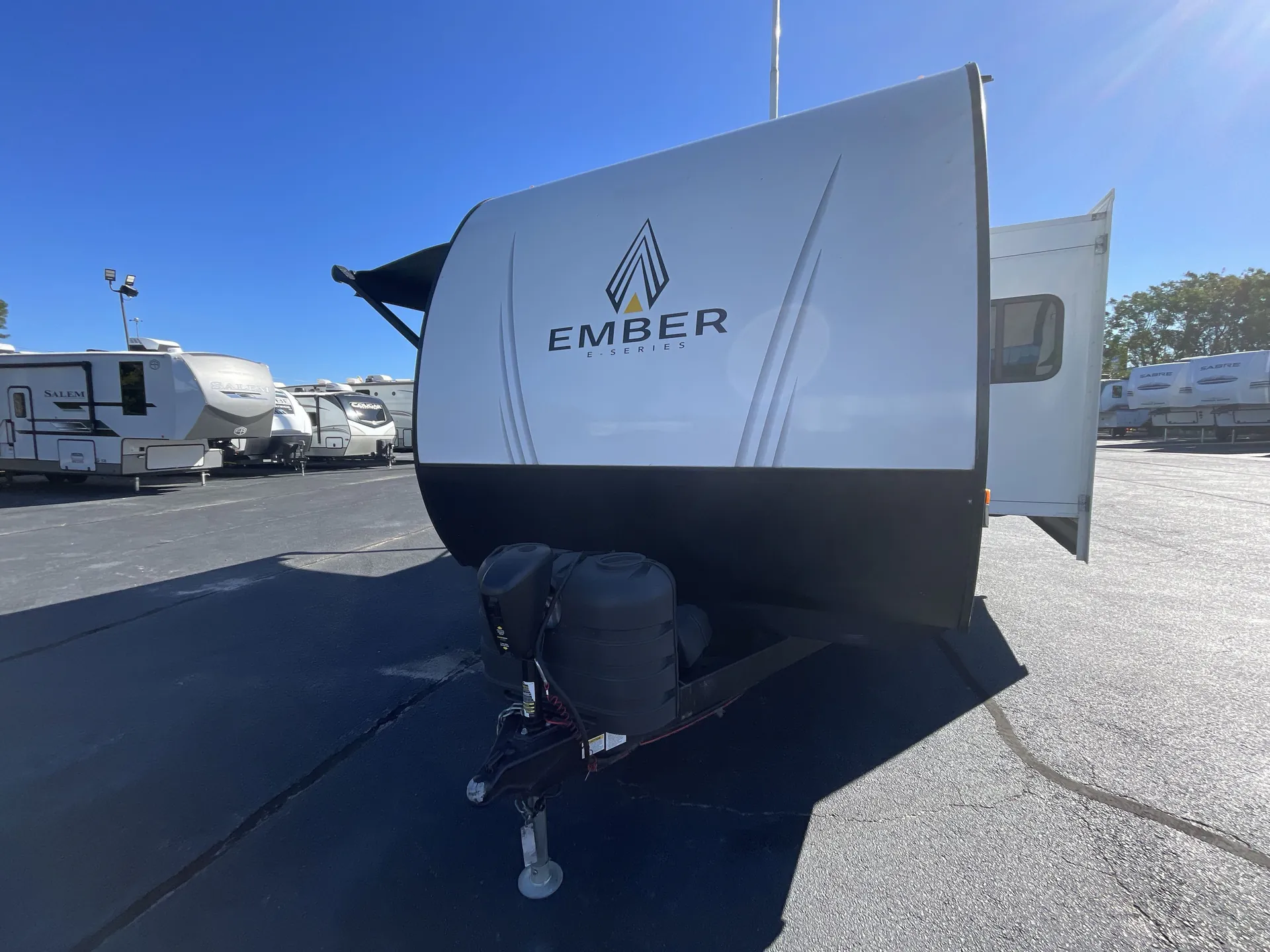 2025 Ember RV E-Series 22ETS — front