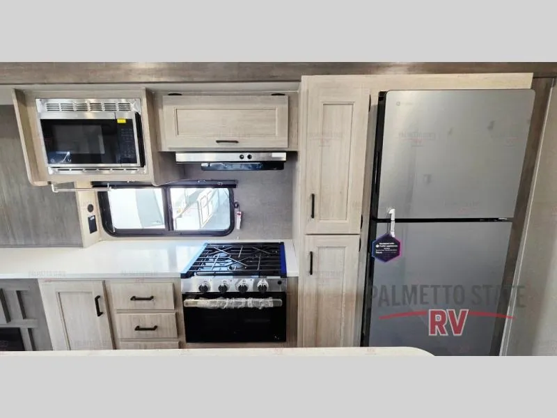 2026 Coachmen Catalina Legacy Edition 313RLTS - Photo 3