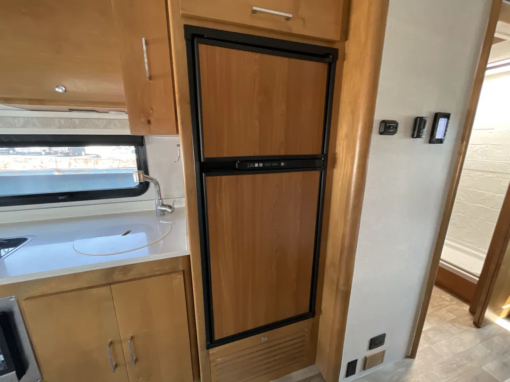2019 Tiffin Wayfarer 24 FW, Photos photo 6