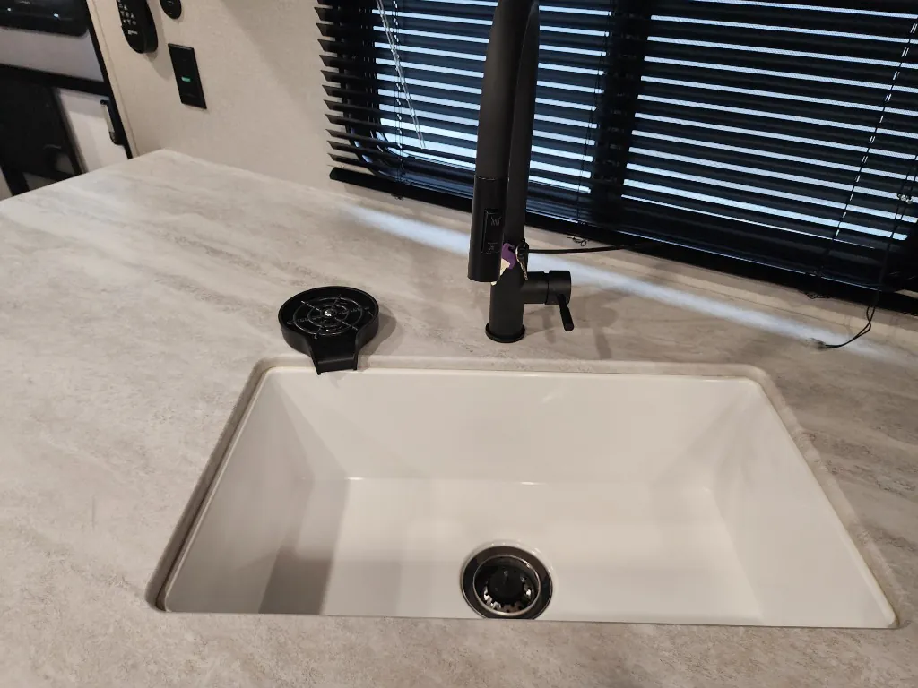 2025 Coachmen Catalina Legacy Edition 243RBS, Photos photo 22