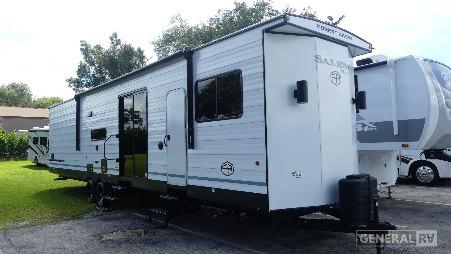2027 Forest River Salem Villa 42DMS