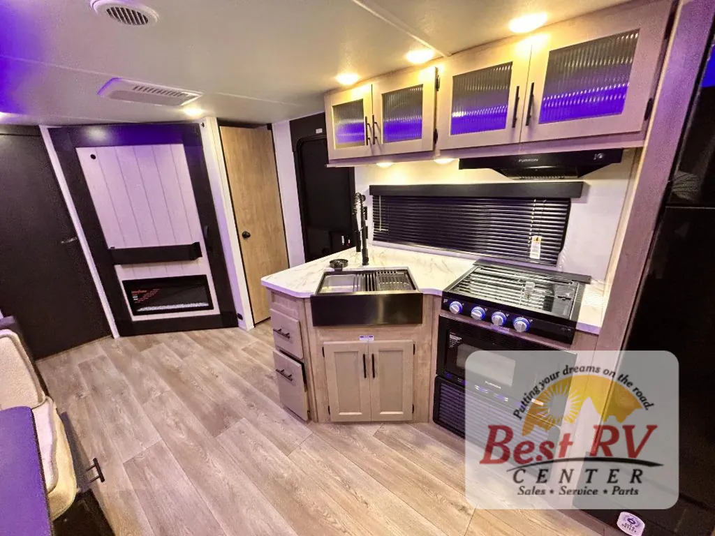 2027 Forest River Cherokee Grey Wolf 26KF, Photos photo 56