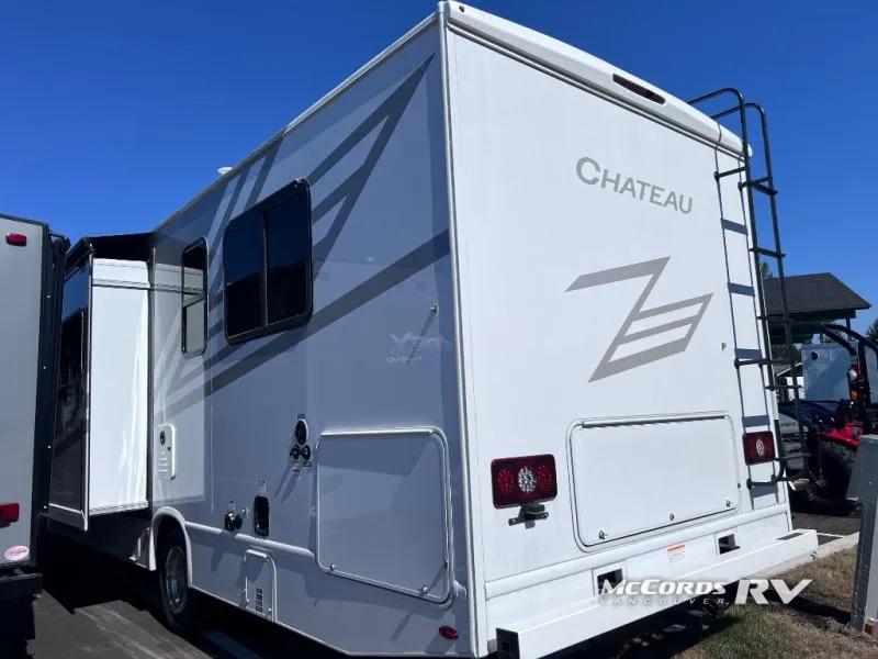 2026 Thor Motor Coach Chateau 31H - Photo 3