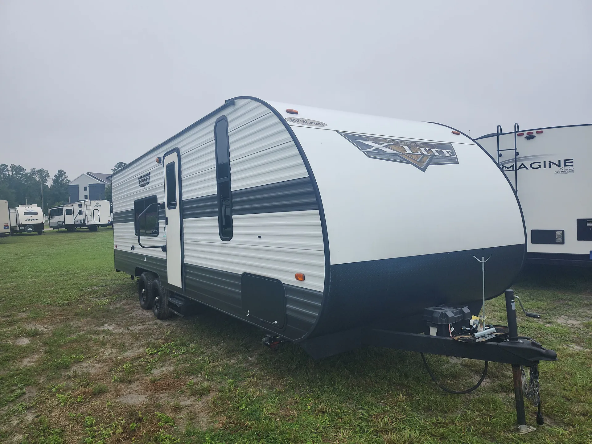 2023 Forest River Wildwood X-Lite 261BHXL