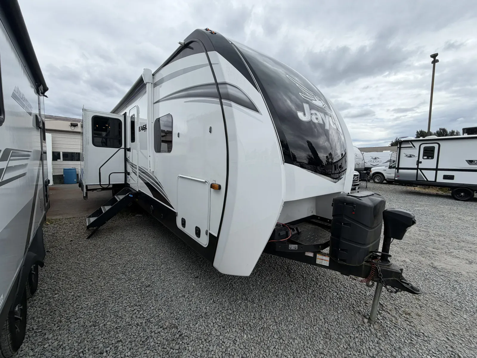 2022 Jayco Eagle 312BHOK - Photo 2