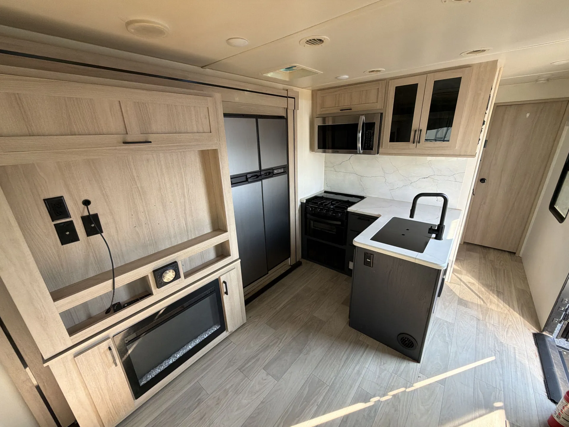 2024 Winnebago Voyage 2730RL — living area main