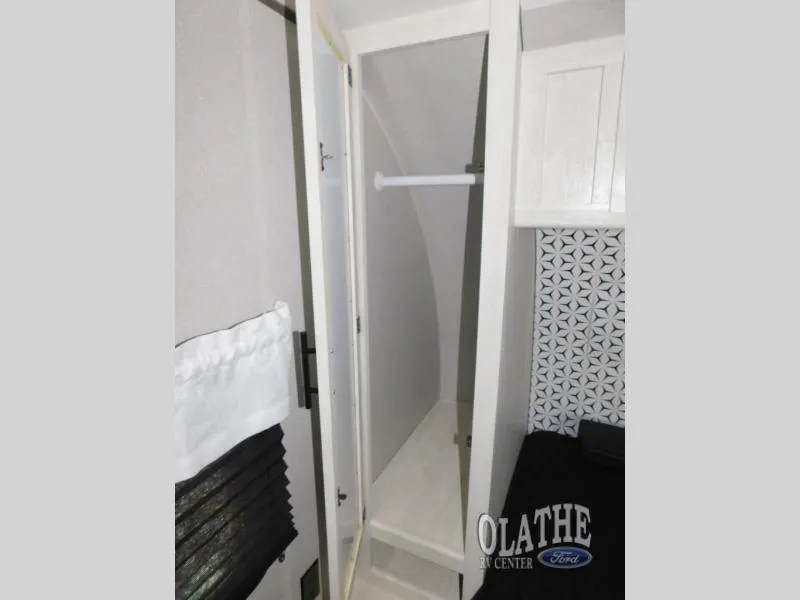 2023 Shasta RVs Shasta 25RB - Photo 3