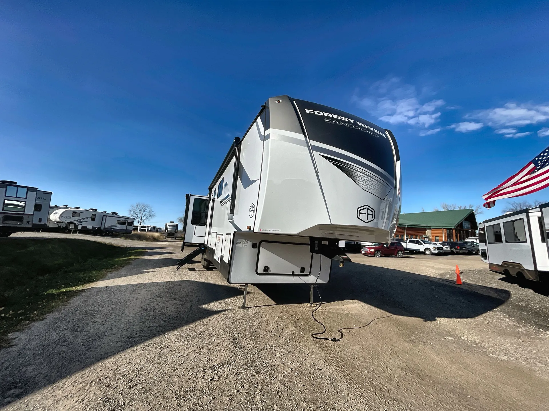 2026 Forest River Sandpiper 3900HBLR