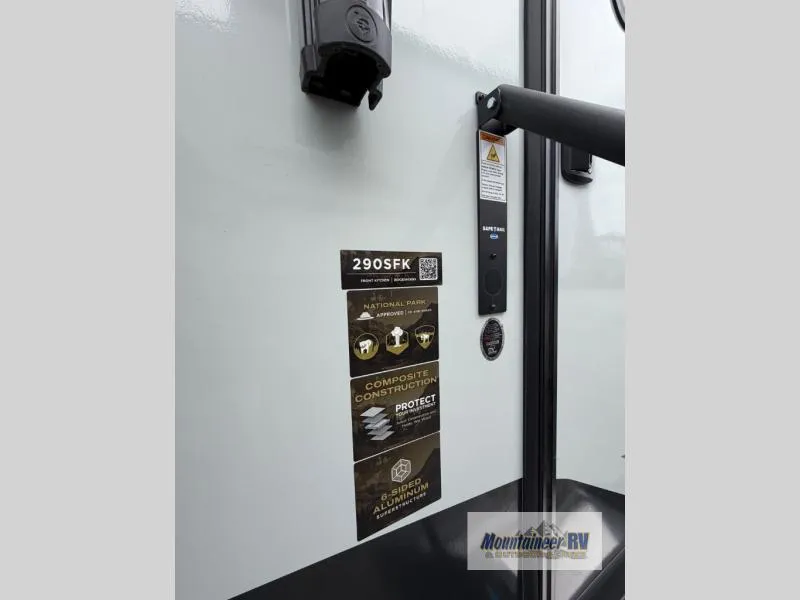 2026 Forest River Rockwood Signature 290SFK - Photo 4