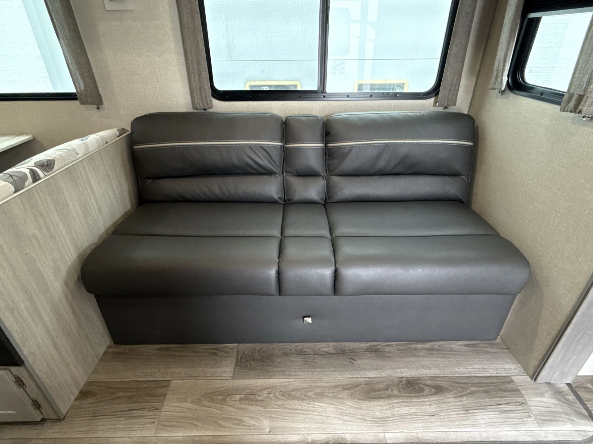 2023 Coachmen Catalina Legacy Edition 243RBS — living area main