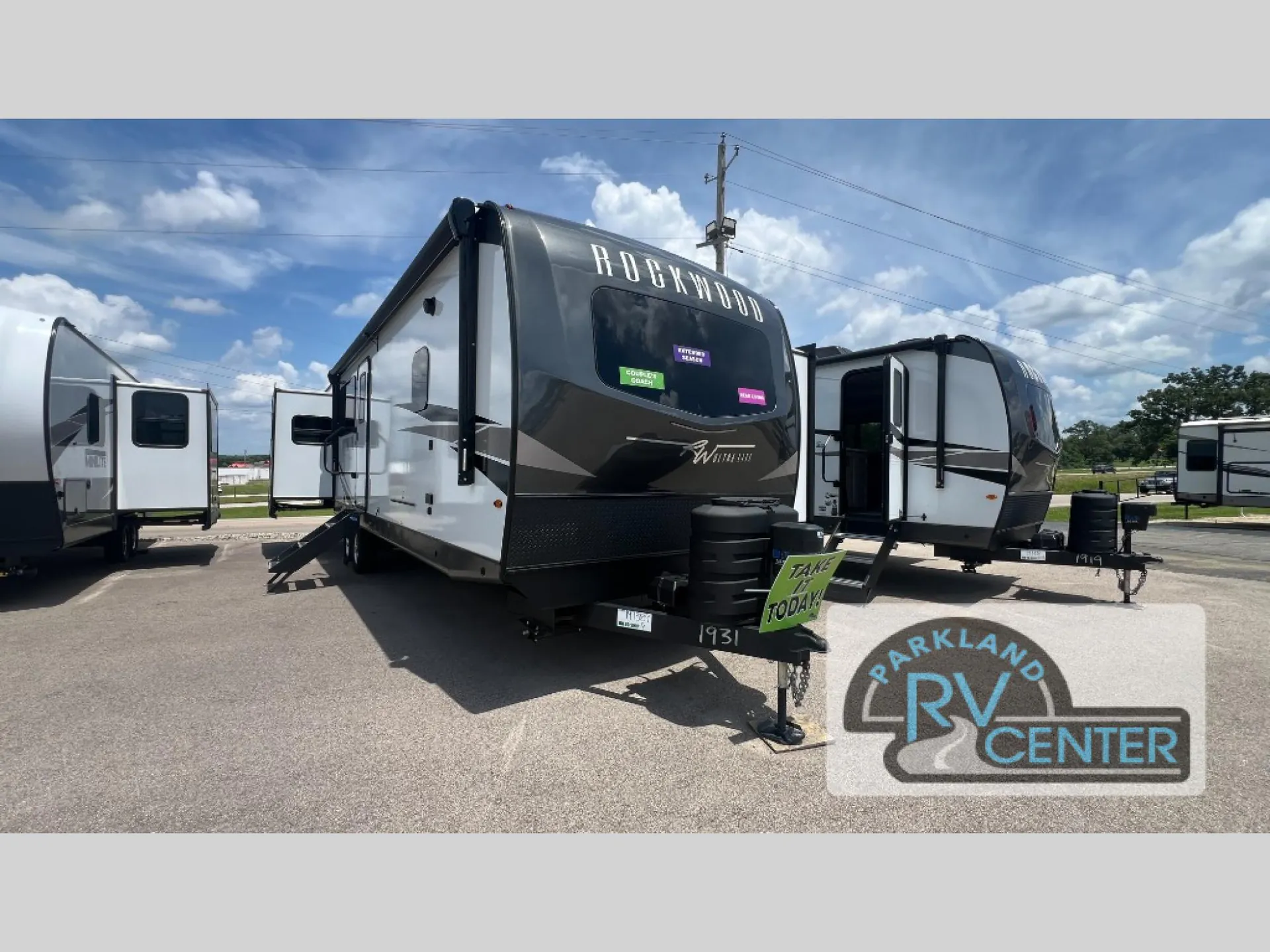 2025 Forest River Rockwood Ultra Lite 2908RL - Photo 3