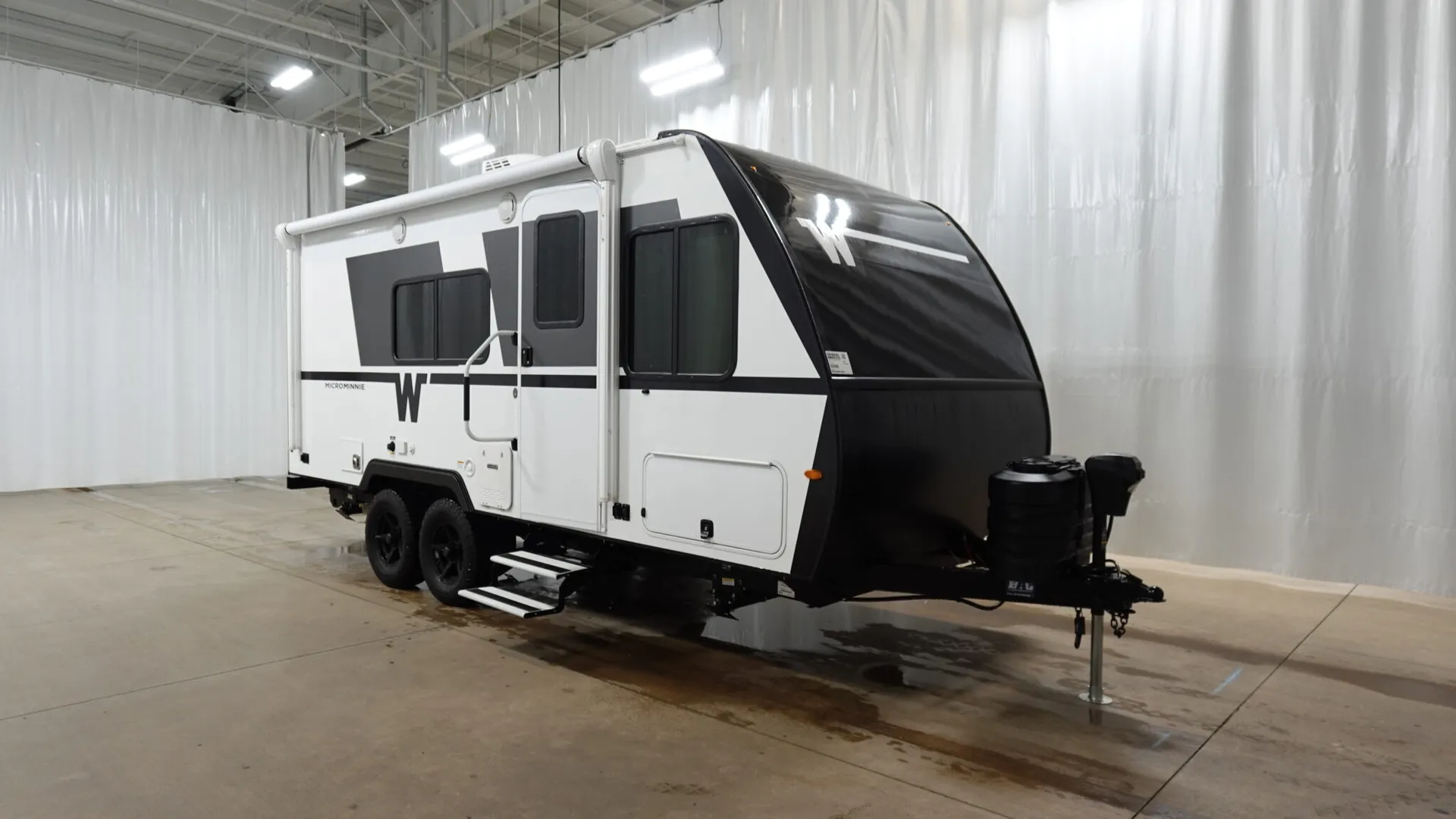 2026 Winnebago Micro Minnie 1800BH - Photo 2