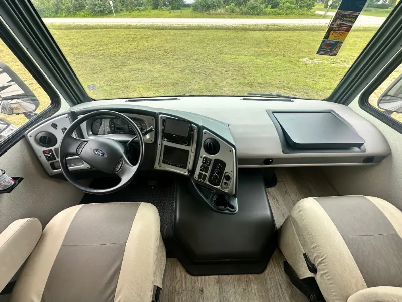 2020 Coachmen Pursuit 27XPS - Photo 4