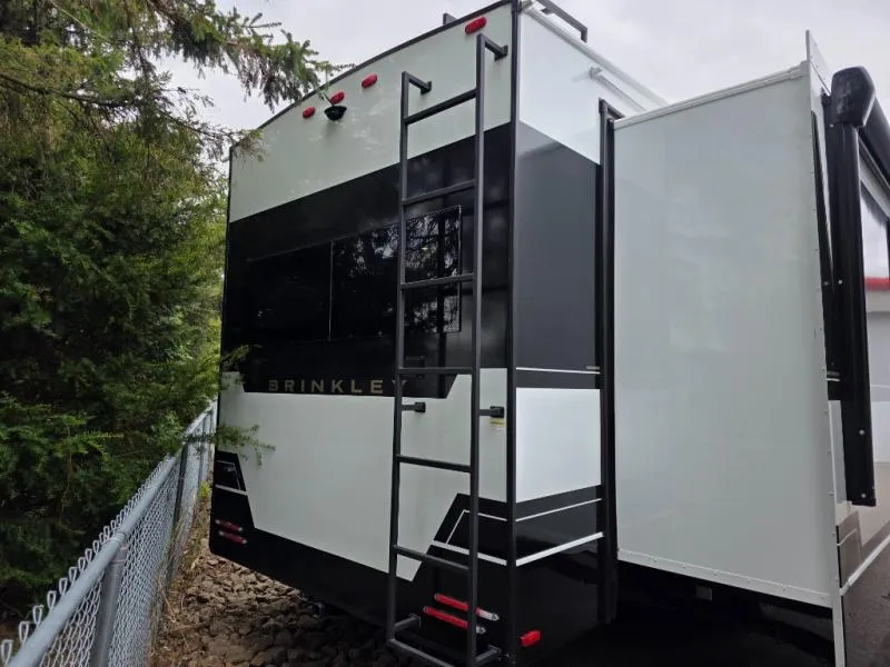 2026 Brinkley Model Z 3200 - Photo 2