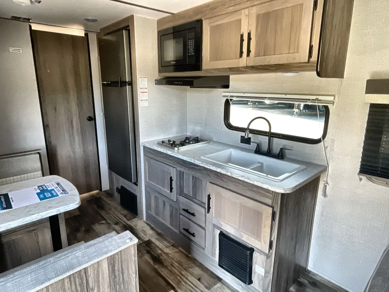 2024 Gulf Stream RV Ameri-Lite Ultra Lite 241RB - Photo 3