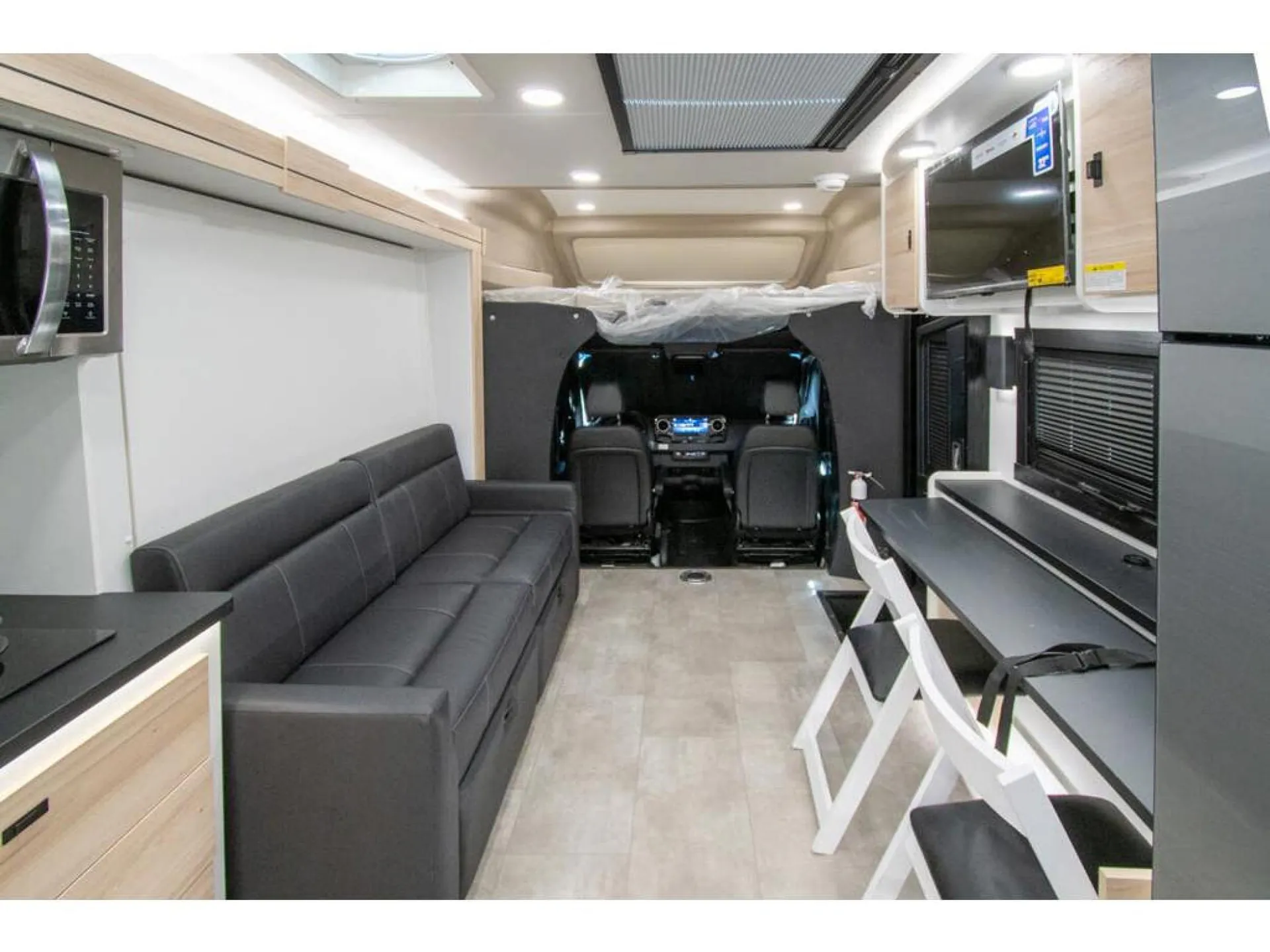 2026 Entegra Coach Qwest 25M - Photo 3