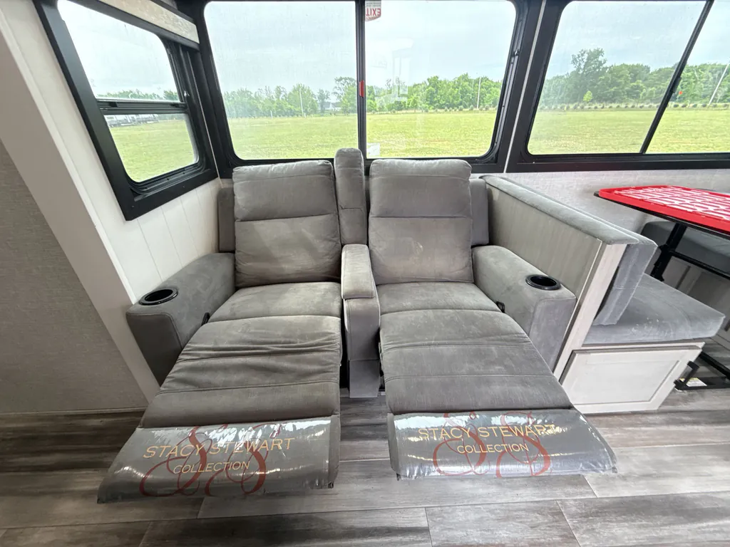 2025 Jayco Jay Feather 26FK, Photos photo 17