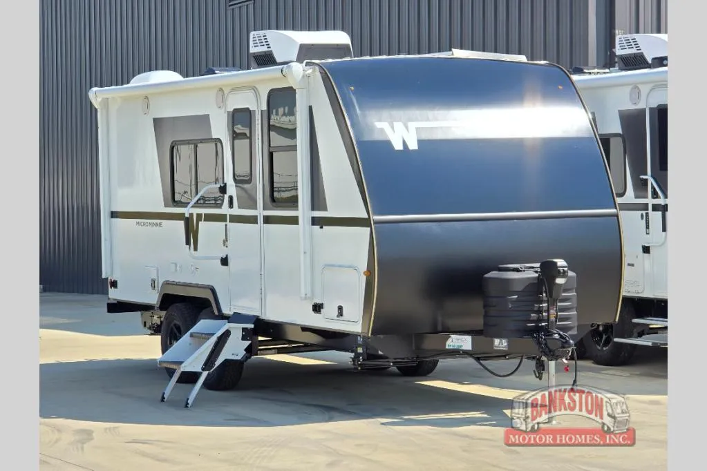 2026 Winnebago Micro Minnie 2108FBS - Photo 2