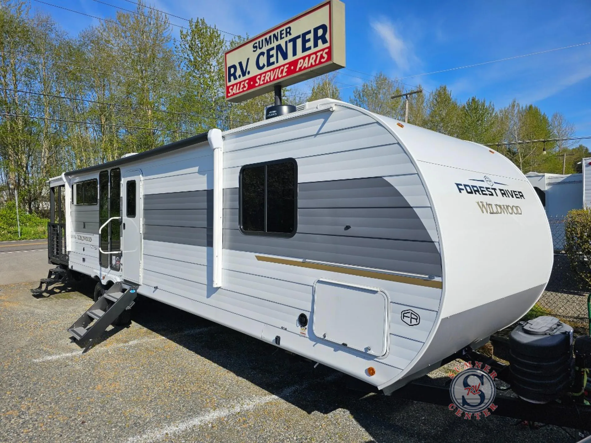 2025 Forest River Wildwood 34VERANDA dealer photo 1 from Sumner RV Center