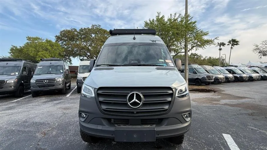 2026 Winnebago Revel Sport 44N - Photo 3