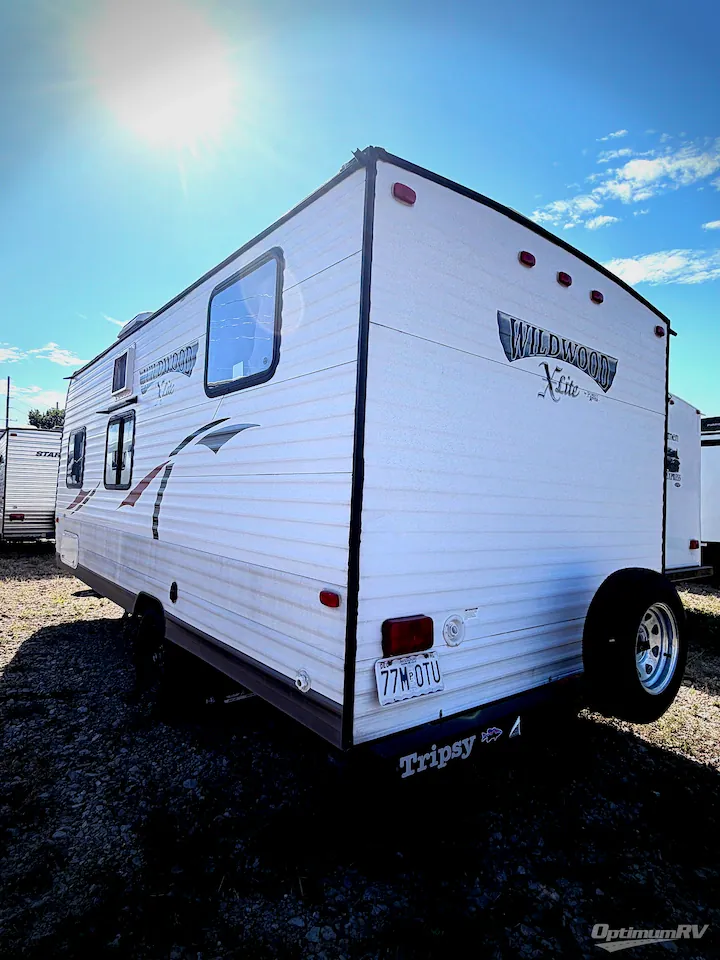 2018 Forest River Wildwood X-Lite 230BHXL - Photo 4