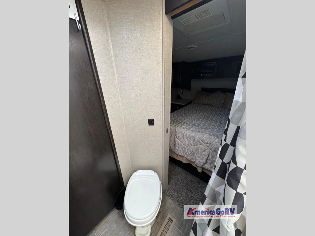 2019 Cruiser RV Stryker STF 3513, Photos photo 24