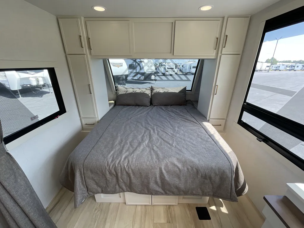 2026 Brinkley Model I 235, Photos photo 11