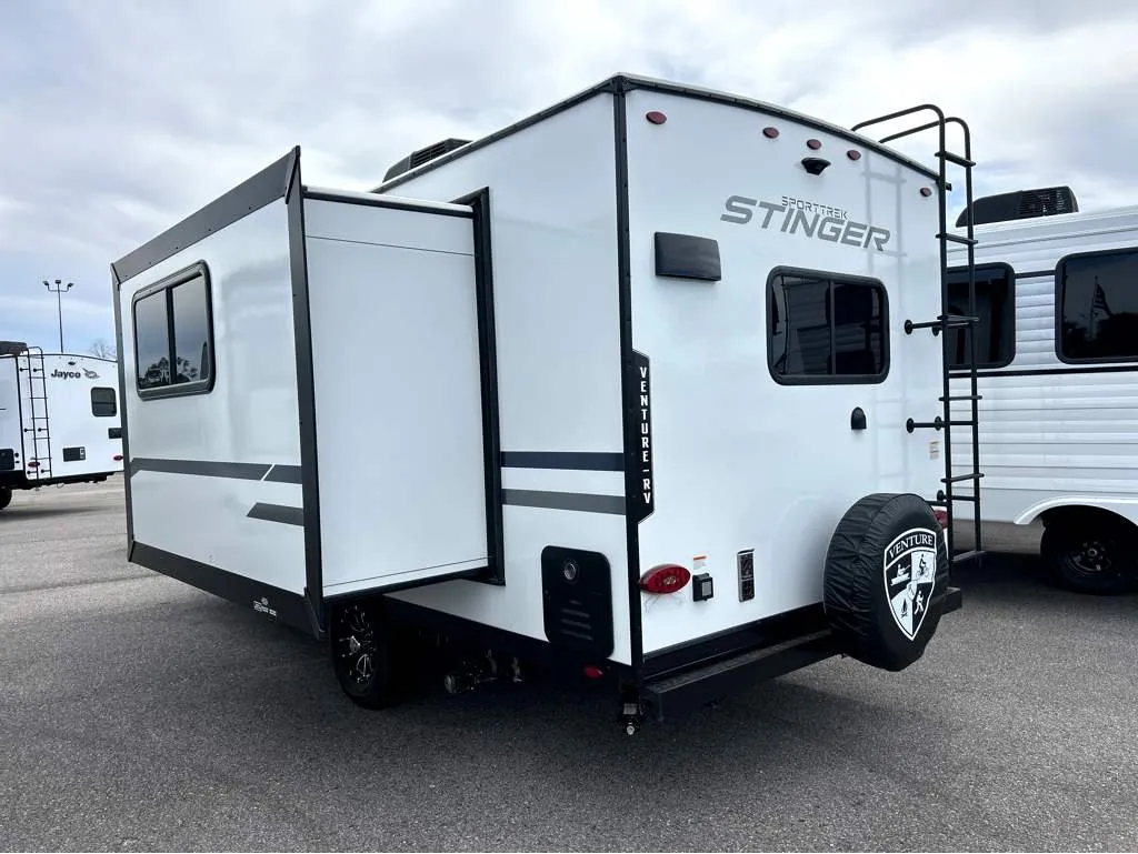 2026 Venture RV SportTrek Stinger STS181VRK - Photo 4