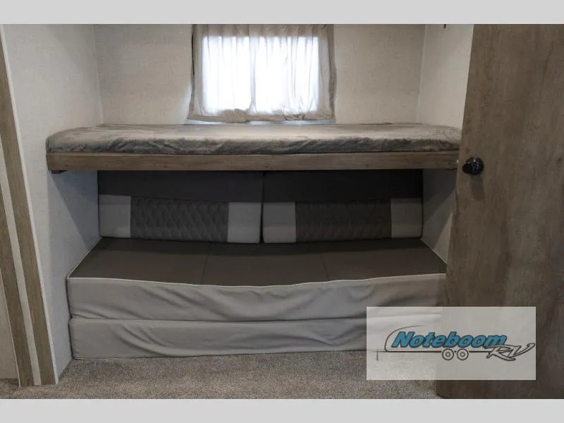 2021 Forest River RV Wildwood 321KQBTS - Photo 3