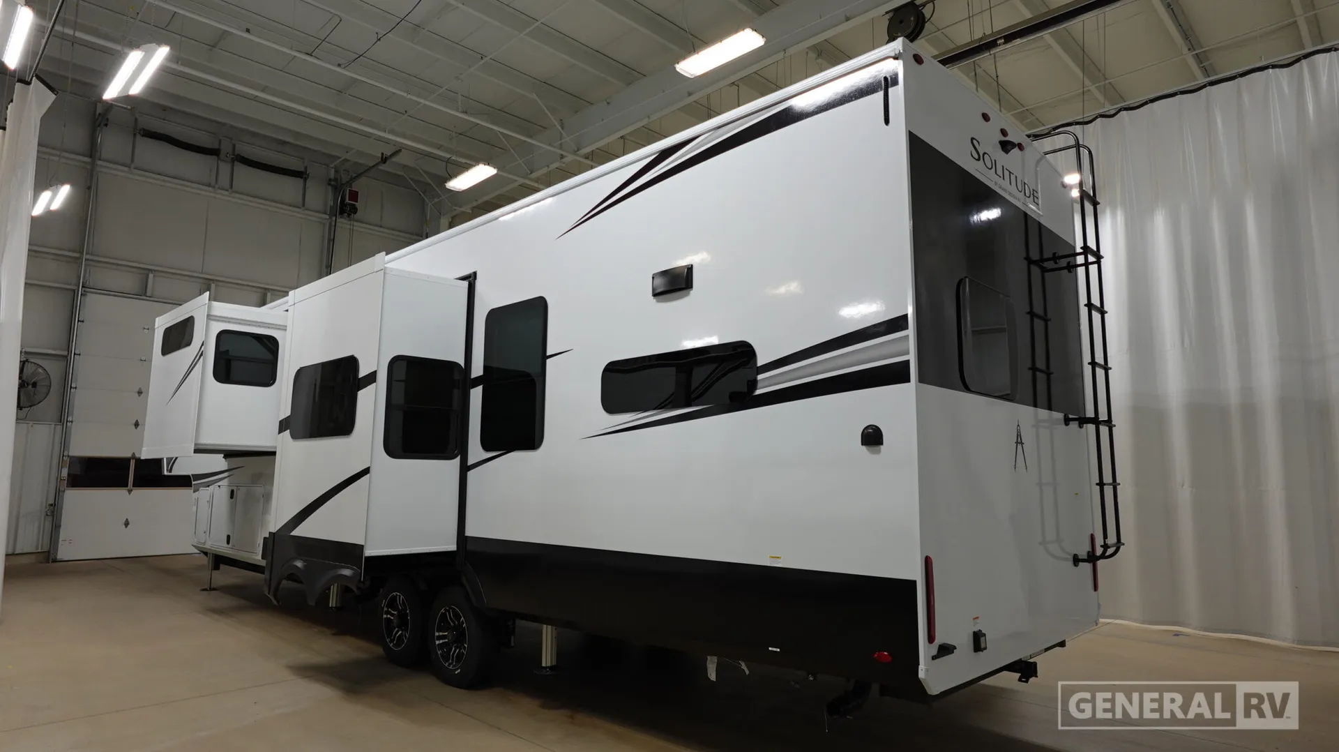 2026 Grand Design Solitude 417KB - Photo 4