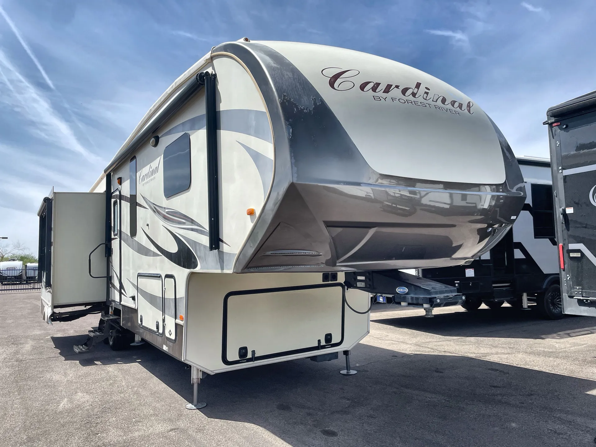 2016 Forest River Cardinal 3030RS - Photo 2