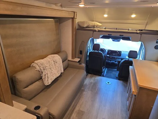 2023 Tiffin Wayfarer 25 JW, Photos photo 12