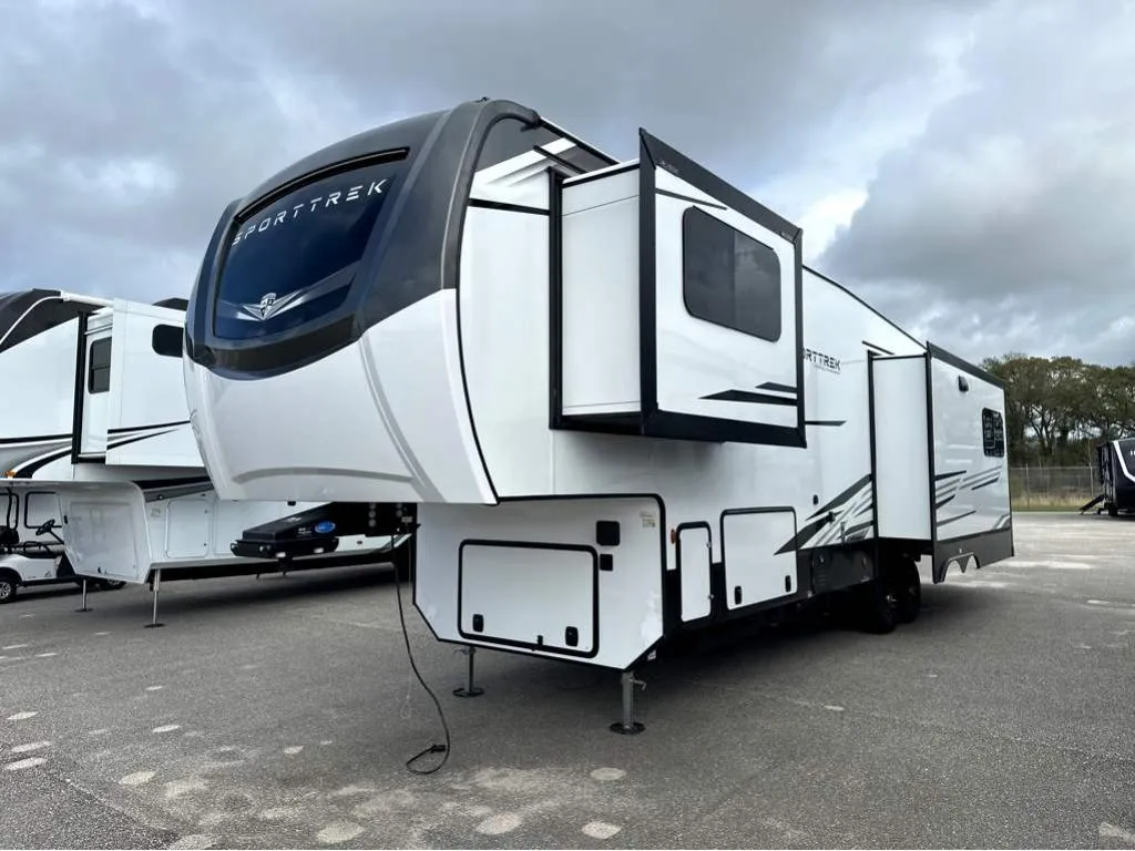 2026 Venture RV SportTrek 5 Touring Edition STTF353VIK - Photo 3