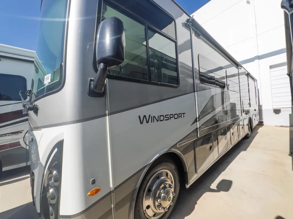 2027 Thor Motor Coach Windsport 36H, Photos photo 29