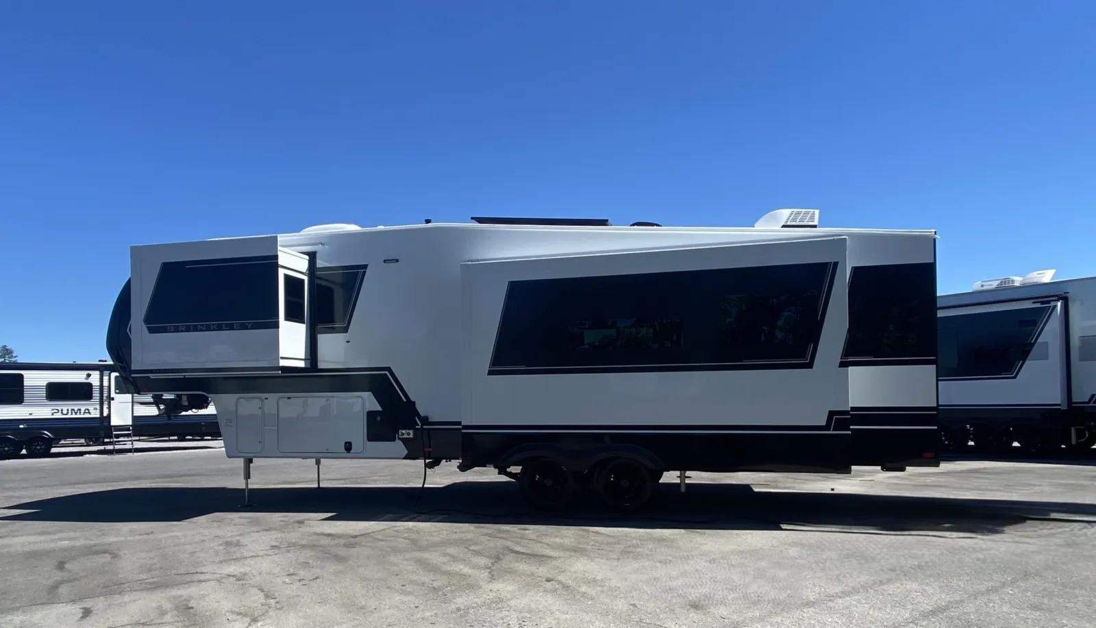 2026 Brinkley Model Z 3100 - Photo 4