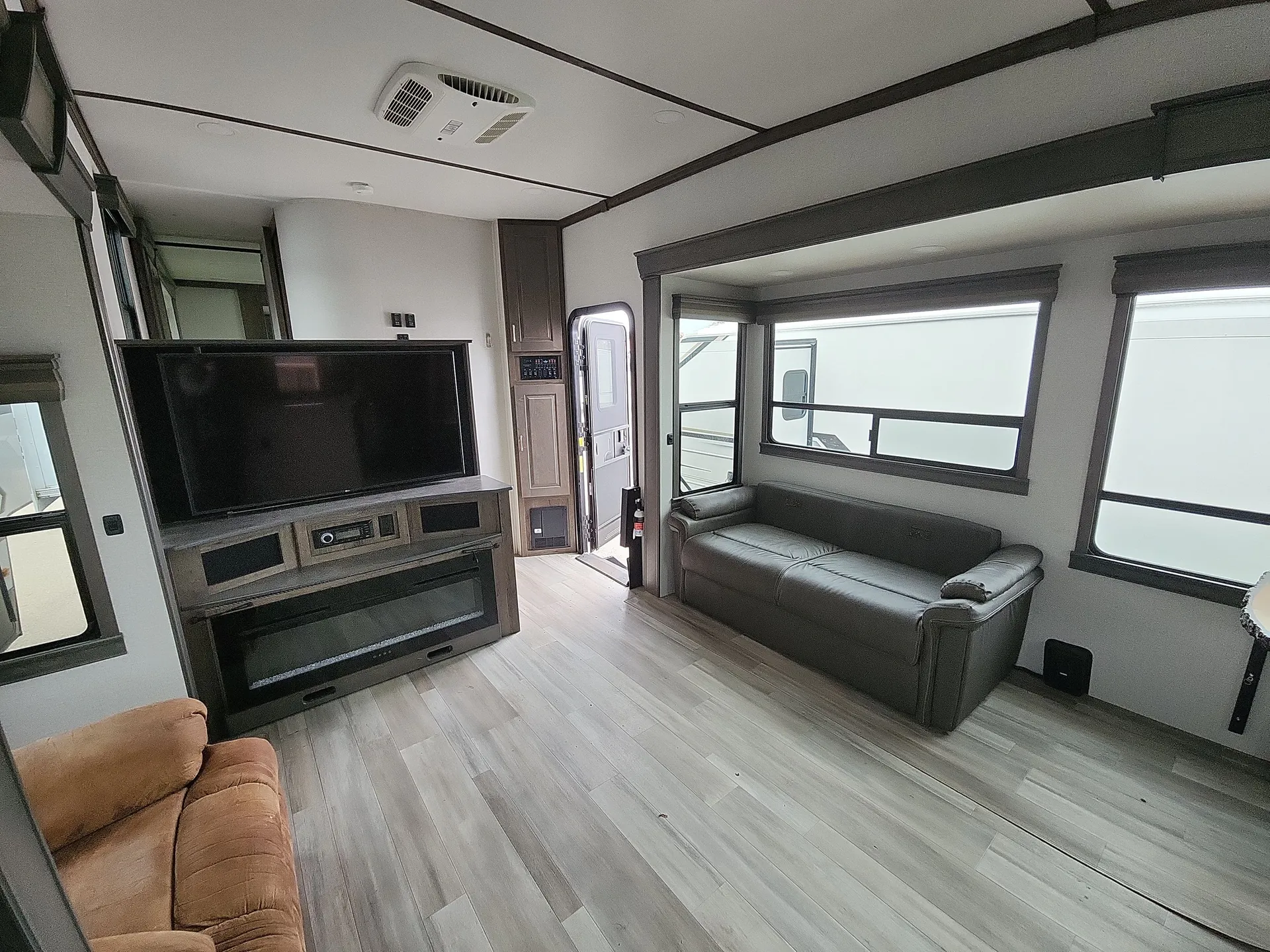 2021 Alliance RV Paradigm 372RK — living area main
