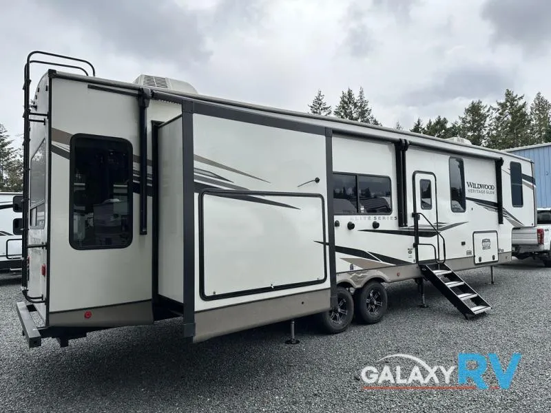 2023 Forest River RV Wildwood 35RE - Photo 4