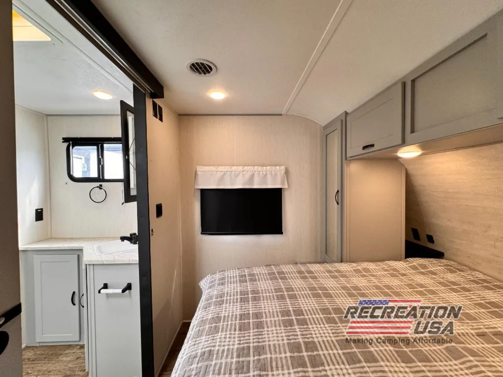 2022 Forest River Vibe 28BH, Photos photo 29