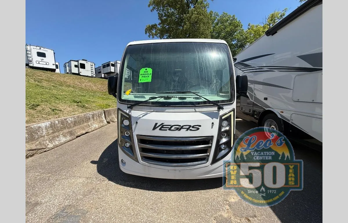 2024 Thor Motor Coach Vegas 25.7 - Photo 2