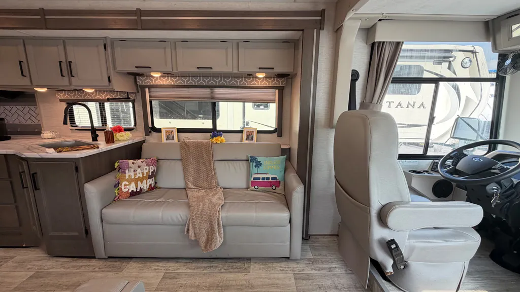 2025 Thor Motor Coach Freedom Traveler A29, Photos photo 28