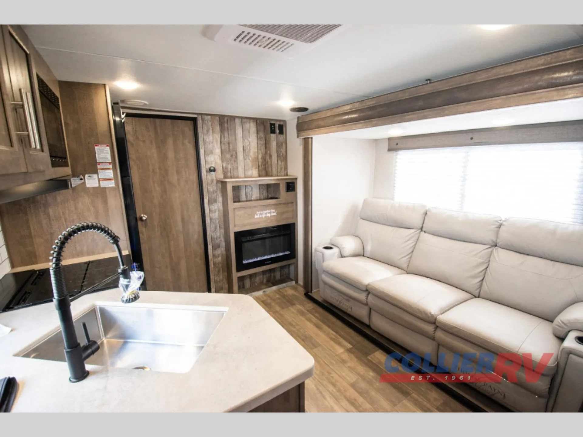 2022 Forest River XLR Micro Boost 27LRLE - Photo 3