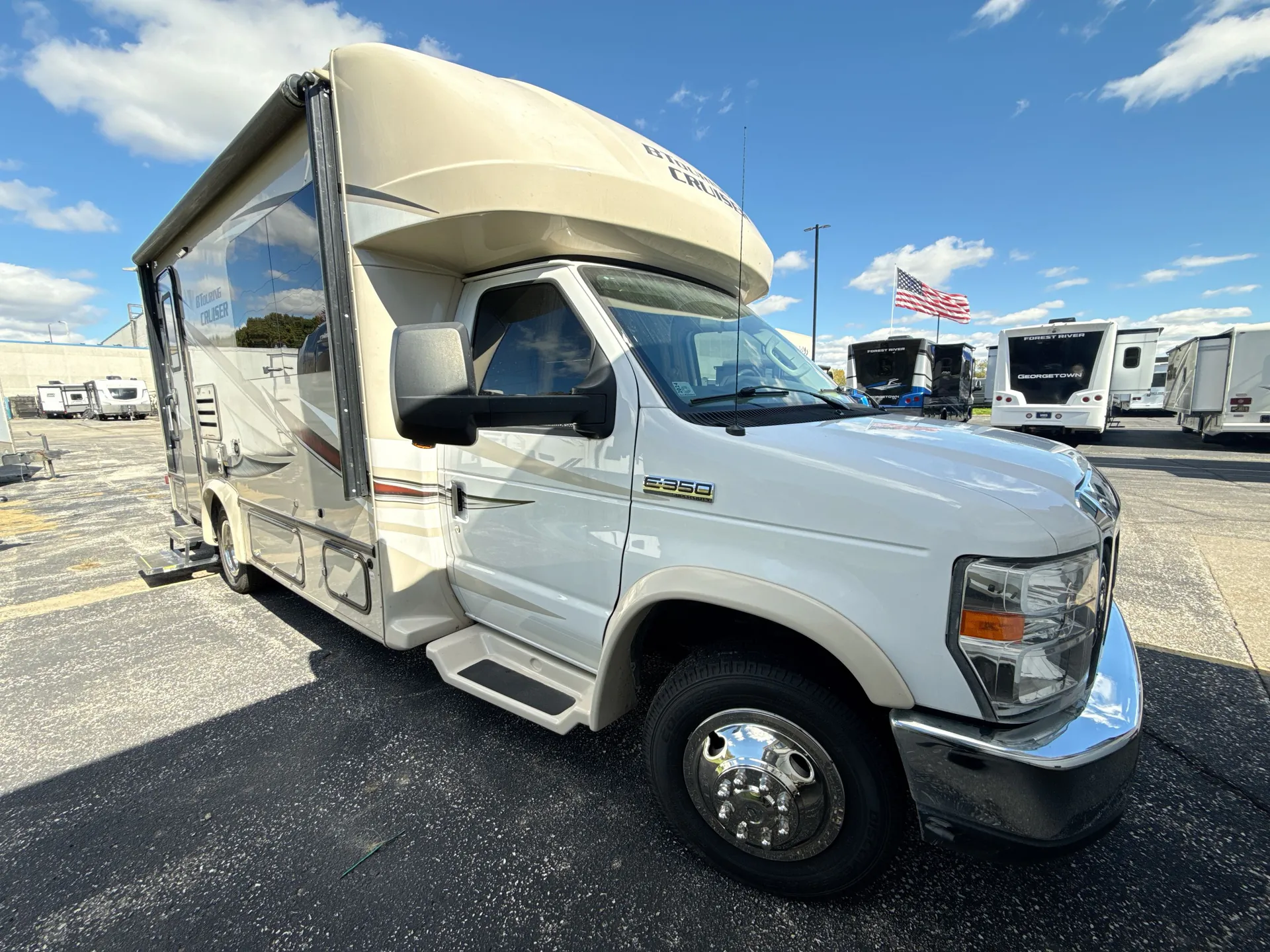 2019 Gulf Stream BT Cruiser 5230 - Photo 2