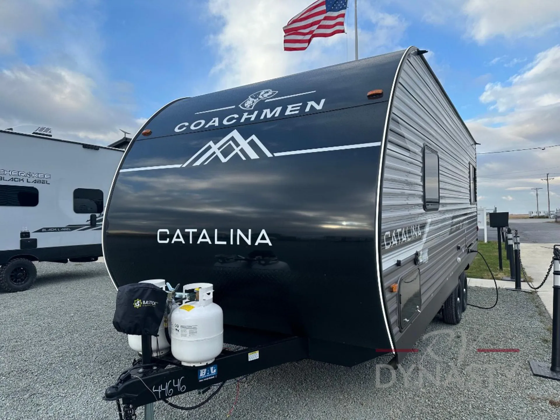2025 Coachmen Catalina Summit Series 8 221EPIC - Photo 3
