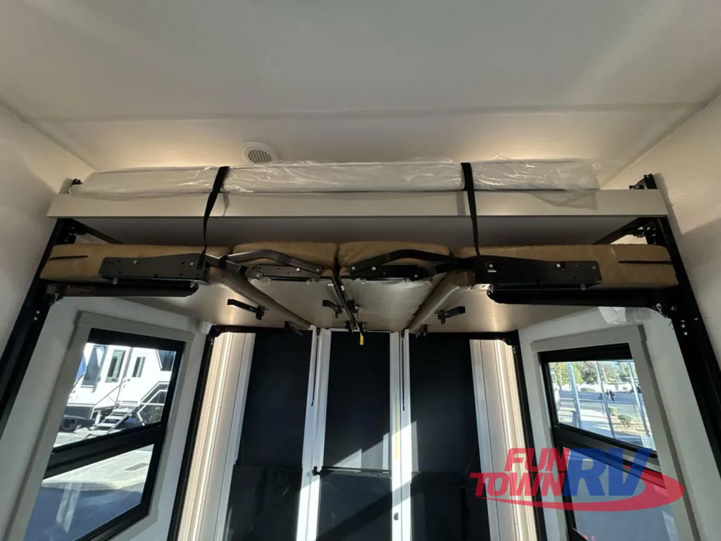 2026 Brinkley Model G 4170, Photos photo 53
