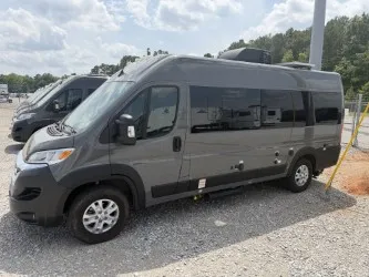 2023 Thor Motor Coach Twist 2LB - Photo 4