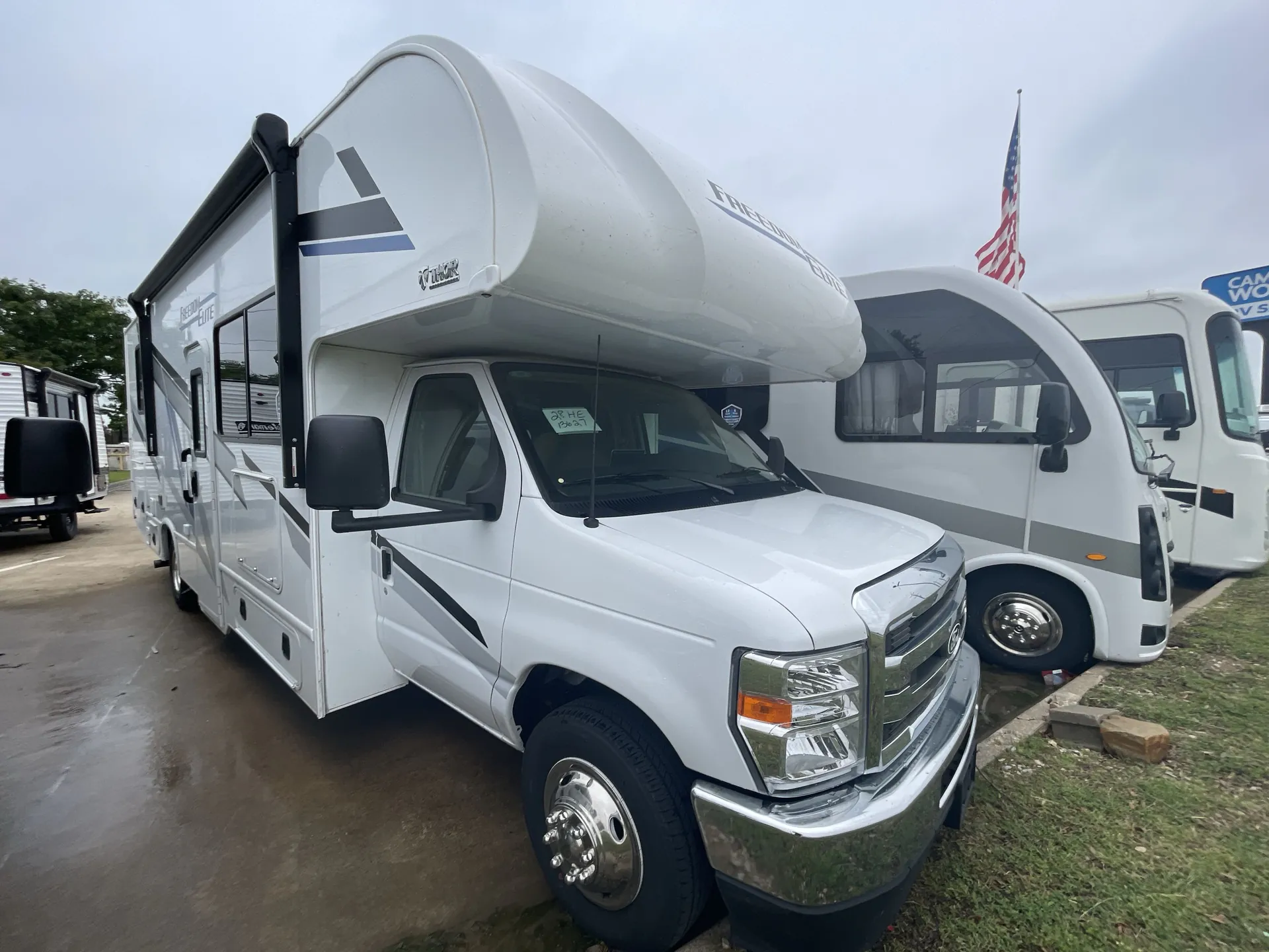 2026 Thor Motor Coach Freedom Elite 28HE - Photo 2