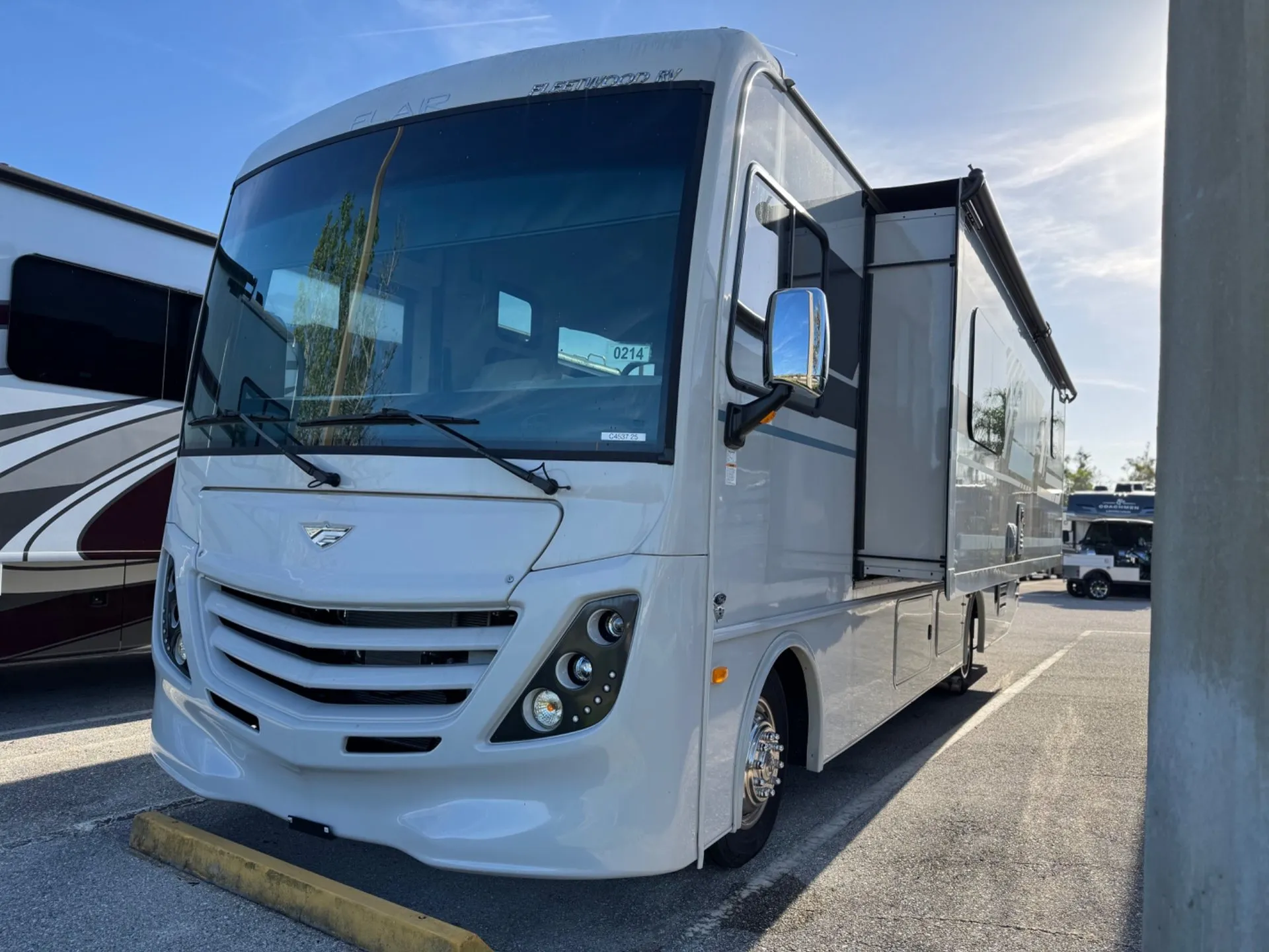 2025 Fleetwood Flair 29M - Photo 3