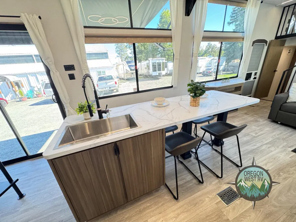 2027 Forest River Salem Grand Villa 42ICE, Photos photo 14