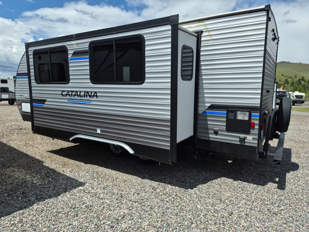 2023 Coachmen Catalina Legacy Edition 243RBS, Photos photo 4