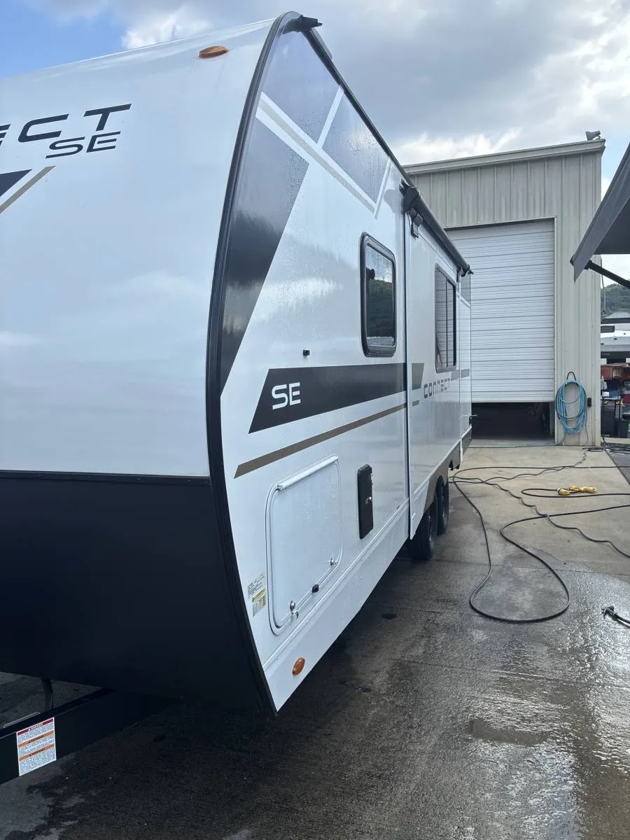2026 Kz CONNECT SE 221RBSE - Photo 2